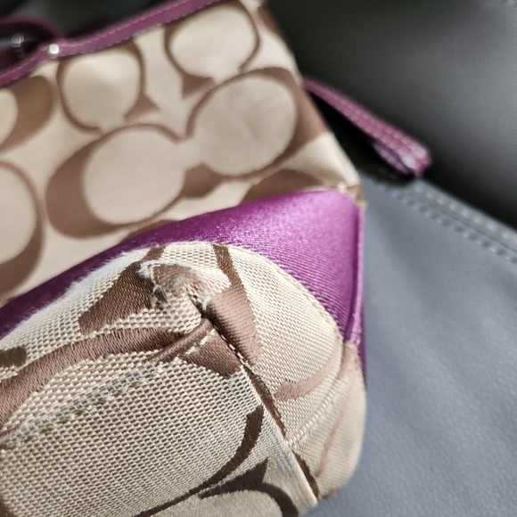Authentic Coach Signature C Canvas with Purple Leather Trim - Picture 4 of 15